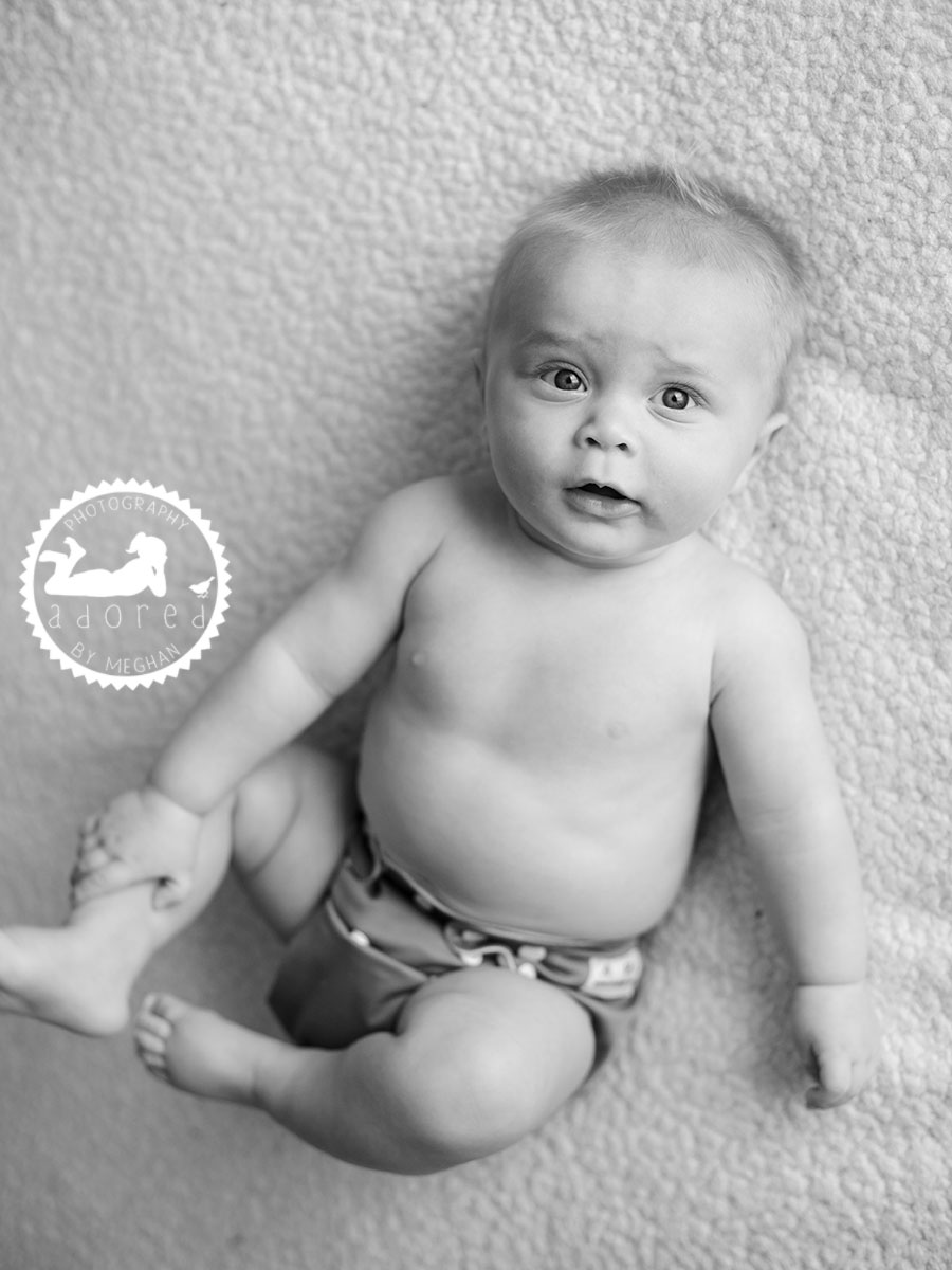 Pasco, WA Baby Photographer :: 6 Months Milestone Session